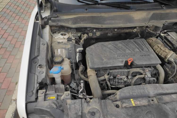 Used Haval DARGO 2021 Revised Version 1.5T DCT Two-Wheel Drive "Mǎquǎn" Edition Engine Bay Right