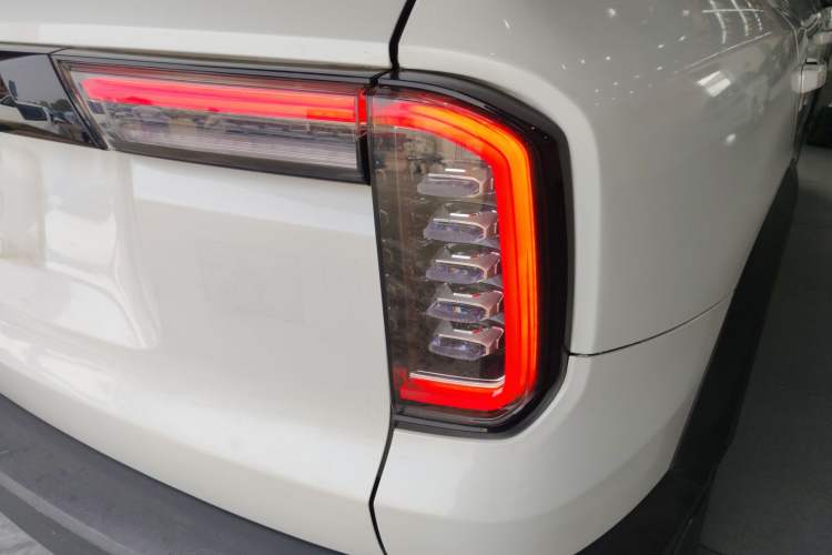 Used Haval DARGO 2021 1.5T DCT Two-Wheel Drive Labrador Edition Exterior 3