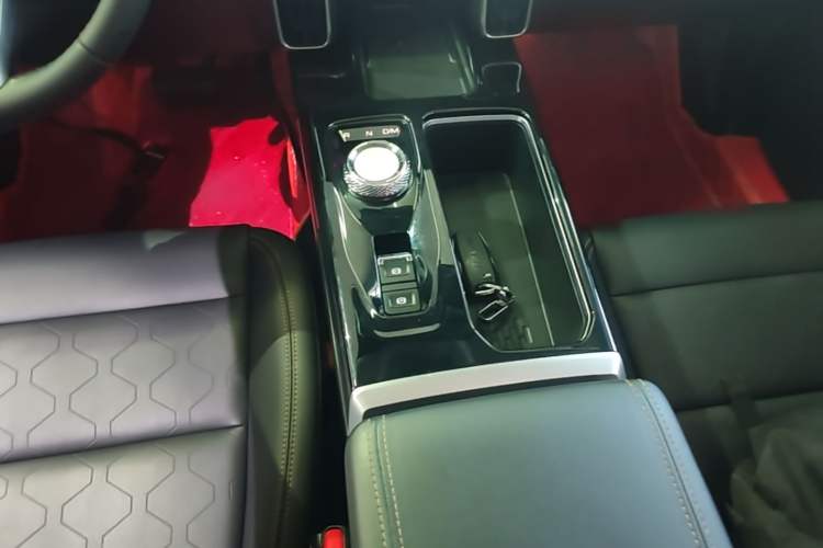 Used Haval DARGO 2021 1.5T DCT Two-Wheel Drive "Mǎquǎn" Edition Gear Lever