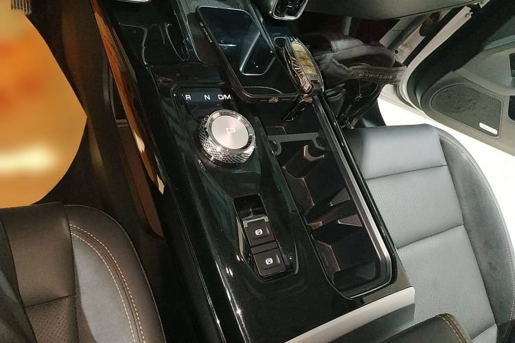 Used Haval DARGO 2021 Revised Version 2.0T DCT Four-Wheel Drive "Hao Tian Que" Edition Gear Lever