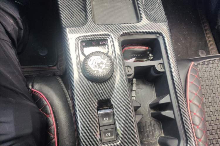 Used Haval DARGO 2021 1.5T DCT Two-Wheel Drive "Mǎquǎn" Edition Gear Lever
