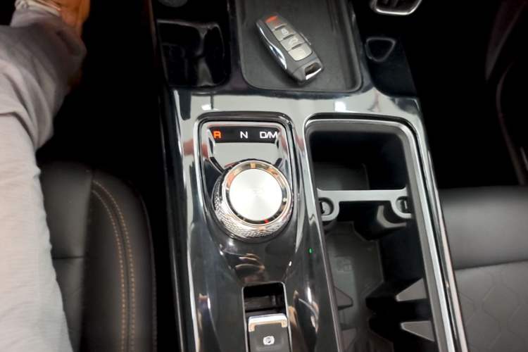Used Haval DARGO 2021 1.5T DCT Two-Wheel Drive "Mǎquǎn" Edition Gear Lever