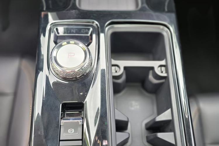 Used Haval DARGO 2021 1.5T DCT Two-Wheel Drive Border Collie - Wangcai Edition Gear Lever