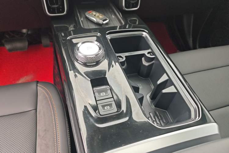Used Haval DARGO 2021 2.0T DCT All-Wheel-Drive "Hao Tian Quan" Edition Gear Lever