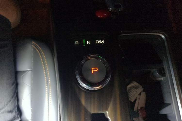 Used Haval DARGO 2021 1.5T DCT Two-Wheel Drive "Wangcai" Edition Gear Lever