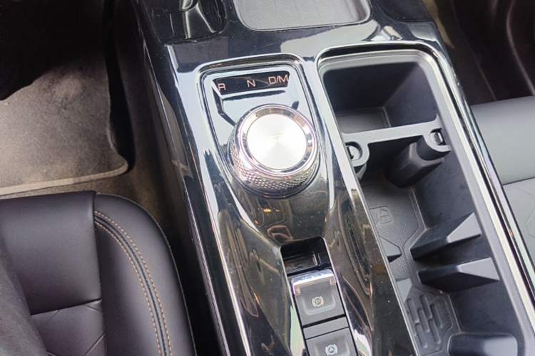 Used Haval DARGO 2021 1.5T DCT Two-Wheel Drive "Wangcai" Edition Gear Lever