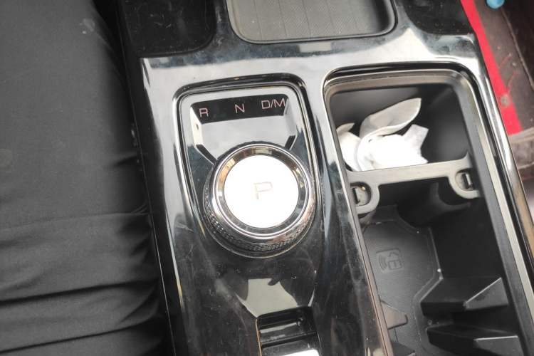 Used Haval DARGO 2021 Revised Version 1.5T DCT Two-Wheel Drive "Mǎquǎn" Edition Gear Lever