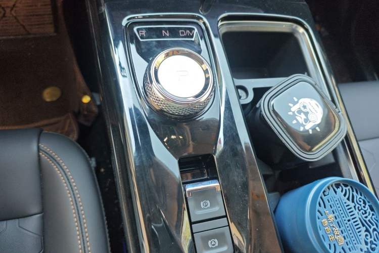 Used Haval DARGO 2021 Revised Version 1.5T DCT Two-Wheel Drive "Mǎquǎn" Edition Gear Lever