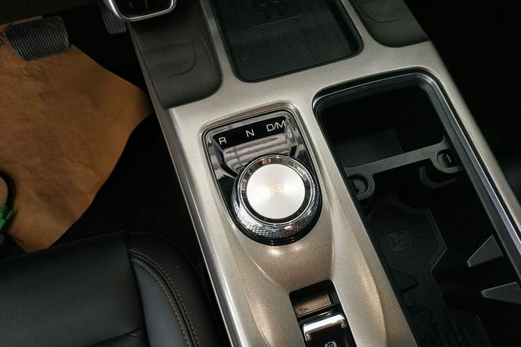 Used Haval DARGO 2021 1.5T DCT Two-Wheel Drive Labrador Edition Gear Lever