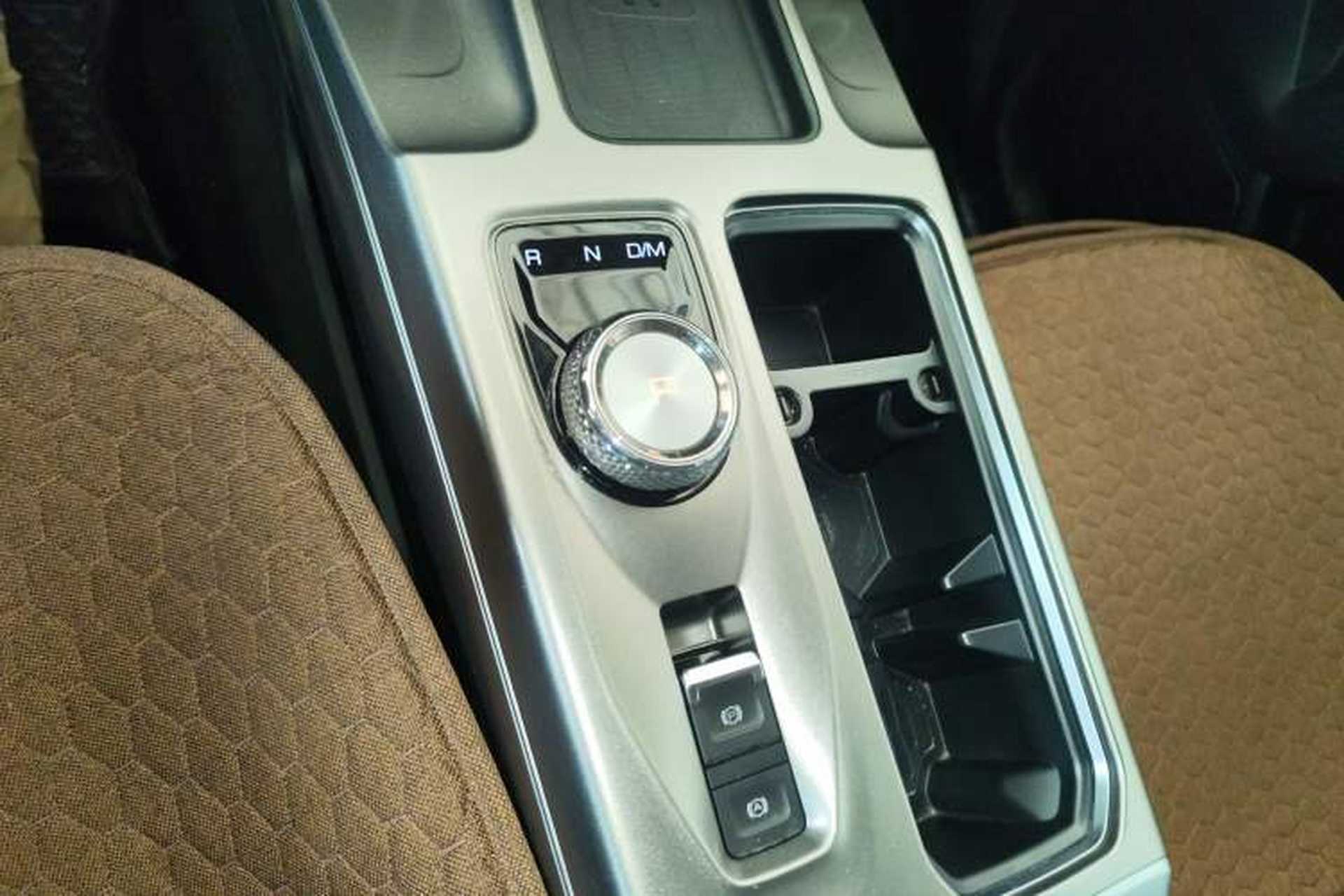 Used Haval DARGO 2021 1.5T DCT Two-Wheel Drive Labrador Edition Gear Lever