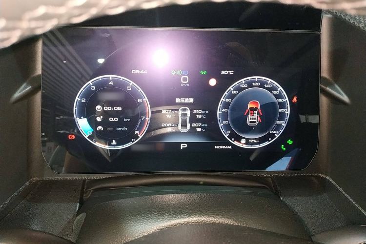 Used Haval DARGO 2021 Revised Version 2.0T DCT Four-Wheel Drive "Hao Tian Que" Edition Instrument Cluster