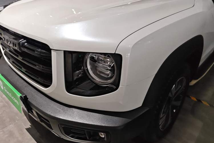 Used Haval DARGO 2021 1.5T DCT Two-Wheel Drive Labrador Edition Left Front Headlight