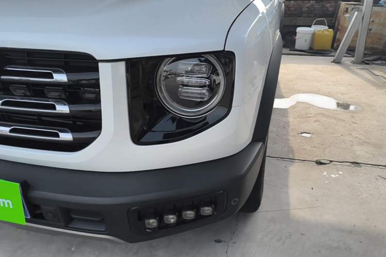 Used Haval DARGO 2021 1.5T DCT Two-Wheel Drive Border Collie Edition Left Front Headlight