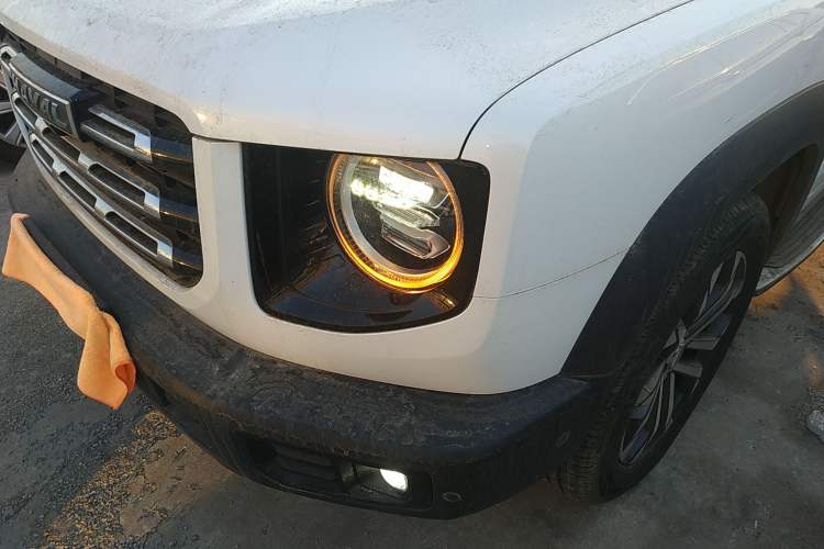 Used Haval DARGO 2021 1.5T DCT Two-Wheel Drive "Mǎquǎn" Edition Left Front Headlight