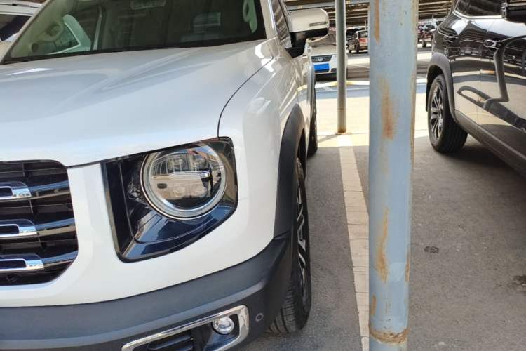 Used Haval DARGO 2021 1.5T DCT Two-Wheel Drive Border Collie Edition Left Front Headlight