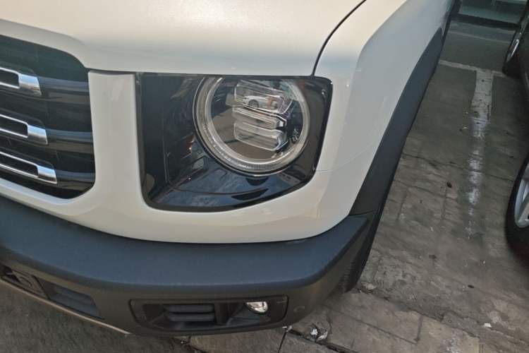 Used Haval DARGO 2021 1.5T DCT Two-Wheel Drive Border Collie Edition Left Front Headlight