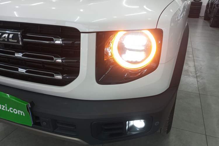Used Haval DARGO 2021 1.5T DCT Two-Wheel Drive Border Collie Edition Left Front Headlight