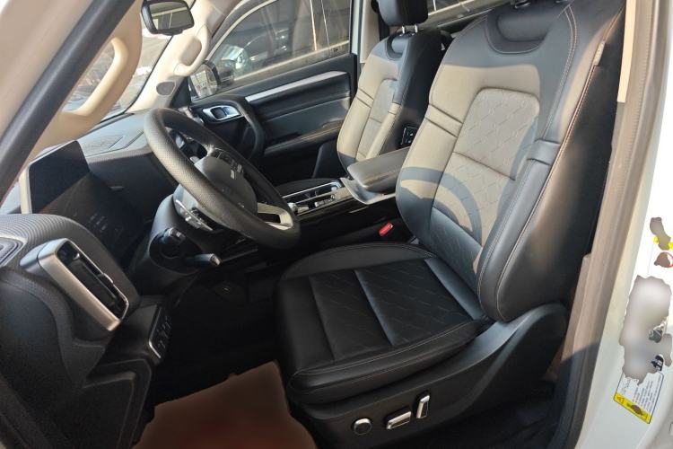 Used Haval DARGO 2021 Revised Version 1.5T DCT Two-Wheel Drive "Mǎquǎn" Edition Left Front Seat