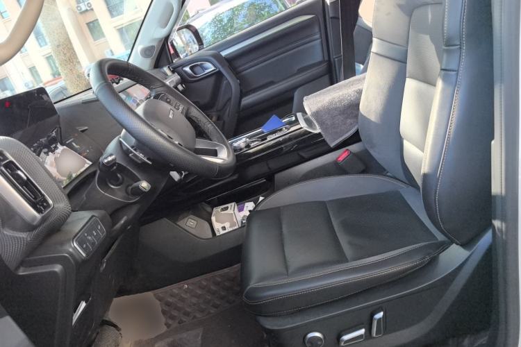 Used Haval DARGO 2021 2.0T DCT All-Wheel-Drive "Hao Tian Quan" Edition Left Front Seat