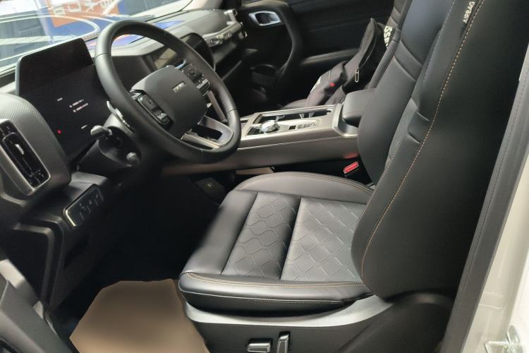 Used Haval DARGO 2021 1.5T DCT Two-Wheel Drive Labrador Edition Left Front Seat