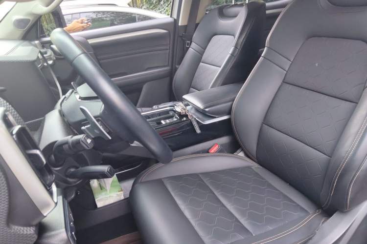 Used Haval DARGO 2021 2.0T DCT Two-Wheel Drive Chinese Mastiff Edition Left Front Seat