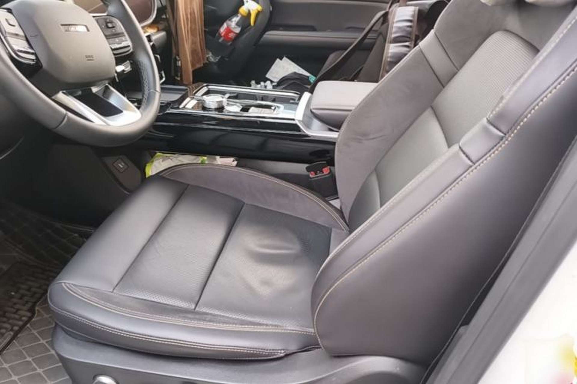 Used Haval DARGO 2021 2.0T DCT All-Wheel-Drive "Hao Tian Quan" Edition Left Front Seat