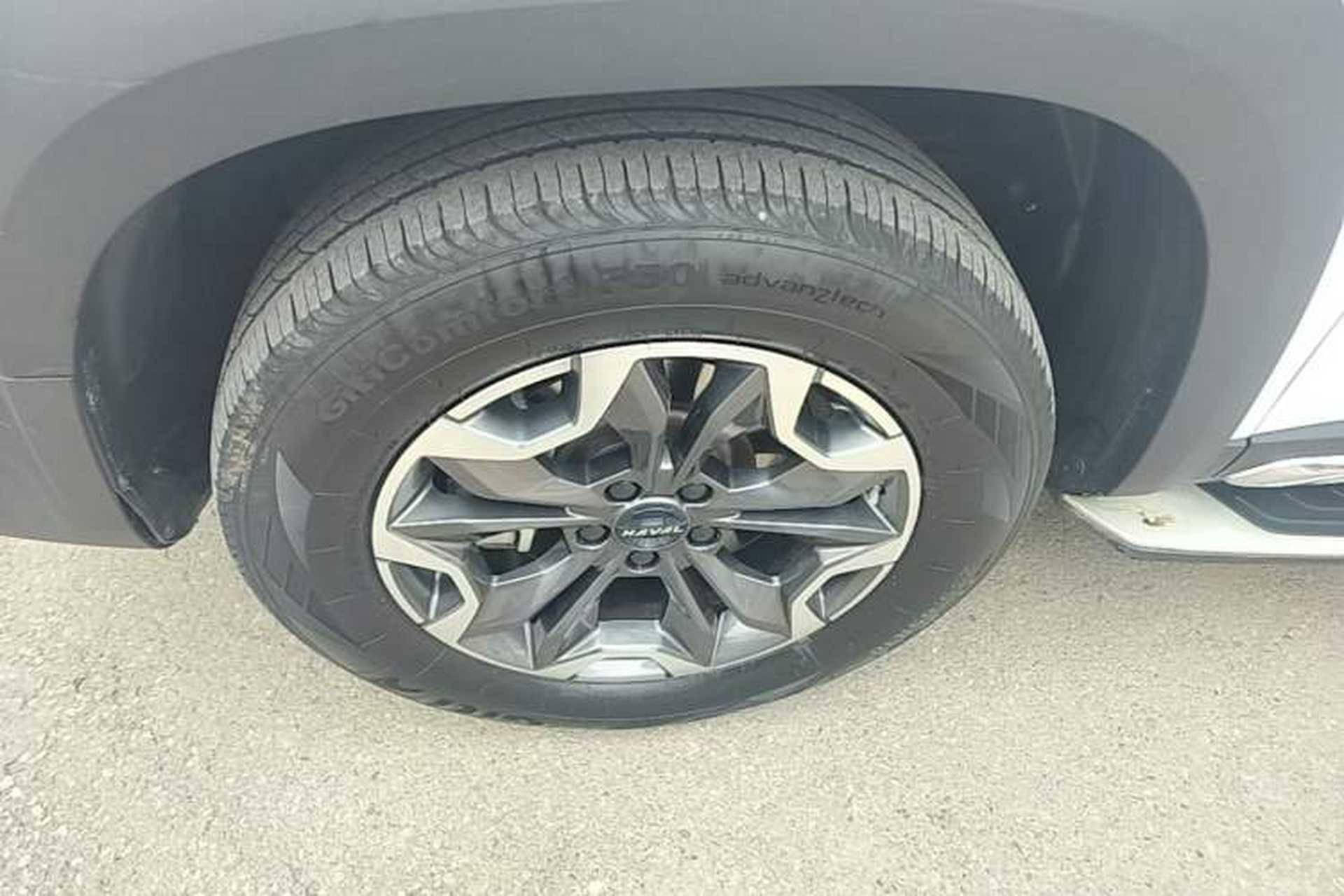 Used Haval DARGO 2021 2.0T DCT 4x4 Chinese Rural Dog Edition Left Front Wheel Hub