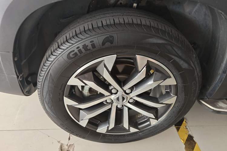 Used Haval DARGO 2021 1.5T DCT Two-Wheel Drive Border Collie - Wangcai Edition Left Front Wheel Hub