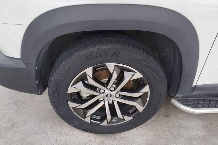 Used Haval DARGO 2021 1.5T DCT Two-Wheel Drive Border Collie Edition Left Front Wheel Hub