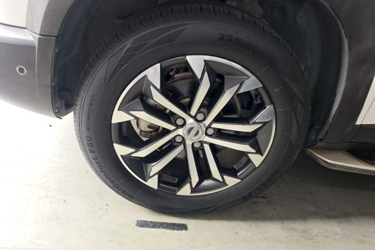 Used Haval DARGO 2021 1.5T DCT Two-Wheel Drive "Mǎquǎn" Edition Left Front Wheel Hub