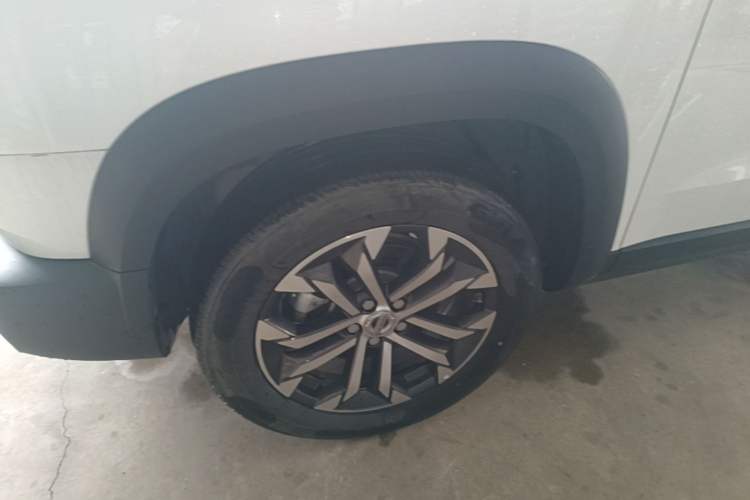 Used Haval DARGO 2021 1.5T DCT Two-Wheel Drive Border Collie Edition Left Front Wheel Hub