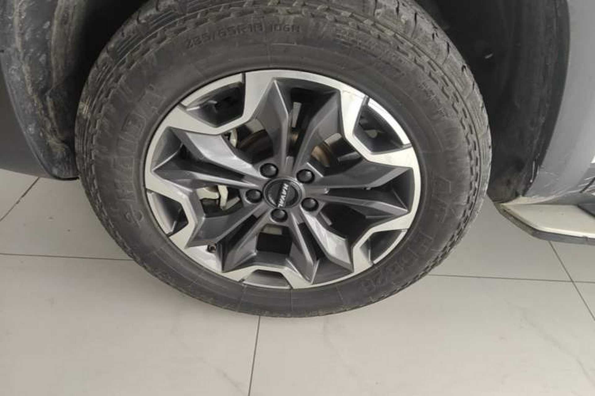 Used Haval DARGO 2021 2.0T DCT 4x4 Chinese Rural Dog Edition Left Front Wheel Hub