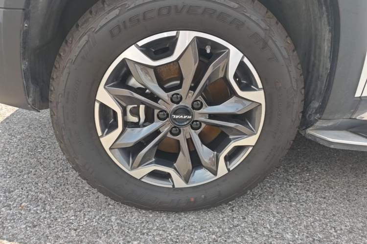 Used Haval DARGO 2021 2.0T DCT All-Wheel-Drive "Hao Tian Quan" Edition Left Front Wheel Hub