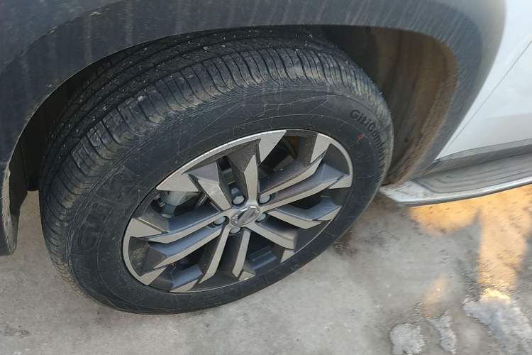 Used Haval DARGO 2021 1.5T DCT Two-Wheel Drive "Mǎquǎn" Edition Left Front Wheel Hub