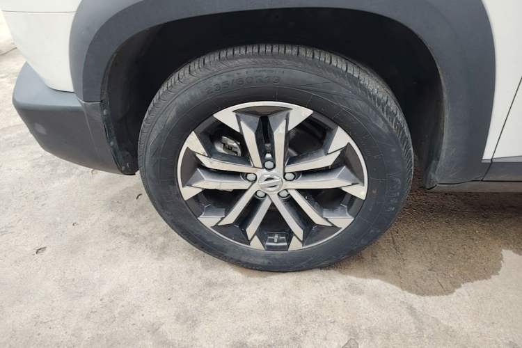 Used Haval DARGO 2021 1.5T DCT Two-Wheel Drive Border Collie Edition Left Front Wheel Hub