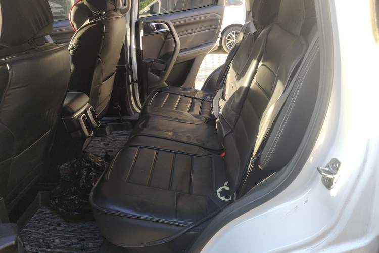 Used Haval DARGO 2021 1.5T DCT Two-Wheel Drive Husky Edition Left Rear Seat