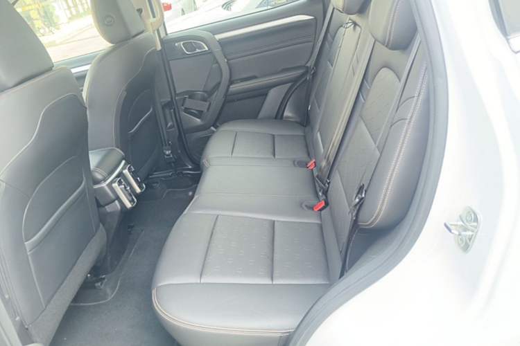 Used Haval DARGO 2021 1.5T DCT Two-Wheel Drive "Wangcai" Edition Left Rear Seat