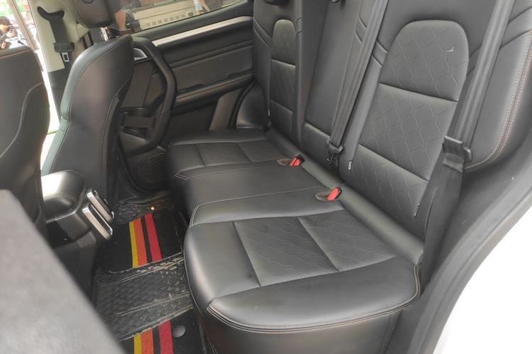 Used Haval DARGO 2021 Revised Version 1.5T DCT Two-Wheel Drive "Mǎquǎn" Edition Left Rear Seat