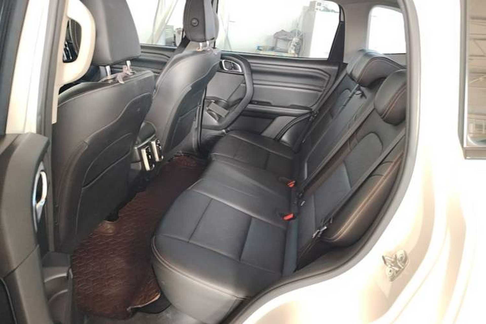 Used Haval DARGO 2021 1.5T DCT Two-Wheel Drive Labrador Edition Left Rear Seat