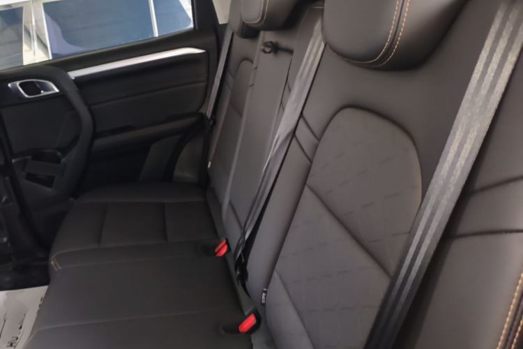 Used Haval DARGO 2021 1.5T DCT Two-Wheel Drive Border Collie Edition Left Rear Seat
