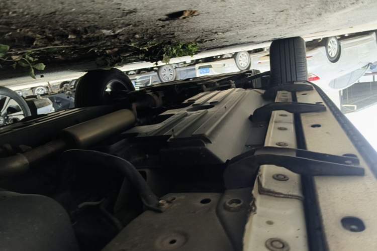 Used Haval DARGO 2021 1.5T DCT Two-Wheel Drive "Mǎquǎn" Edition Left Side Sill