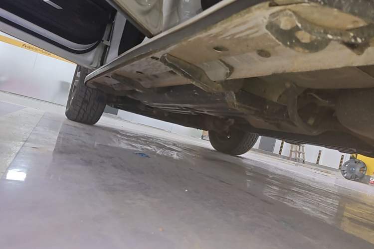 Used Haval DARGO 2021 Revised Version 2.0T DCT Four-Wheel Drive "Hao Tian Que" Edition Left Side Sill