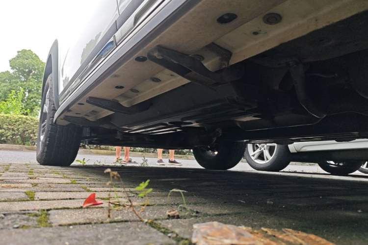 Used Haval DARGO 2021 2.0T DCT All-Wheel-Drive "Hao Tian Quan" Edition Left Side Sill