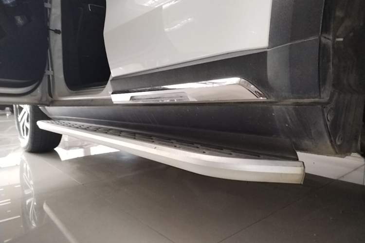 Used Haval DARGO 2021 2.0T DCT Two-Wheel Drive Chinese Mastiff Edition Left Side Sill