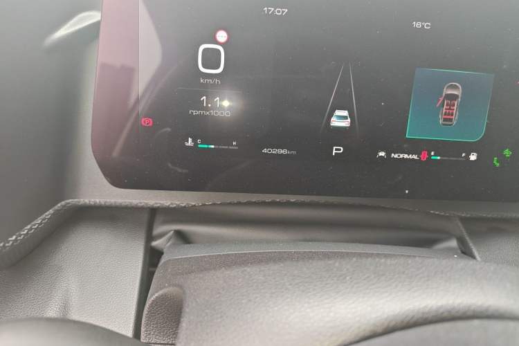 Used Haval DARGO 2021 2.0T DCT All-Wheel-Drive "Hao Tian Quan" Edition Odometer Close Up