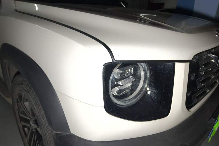 Used Haval DARGO 2021 1.5T DCT Two-Wheel Drive "Wangcai" Edition Right Front Headlight