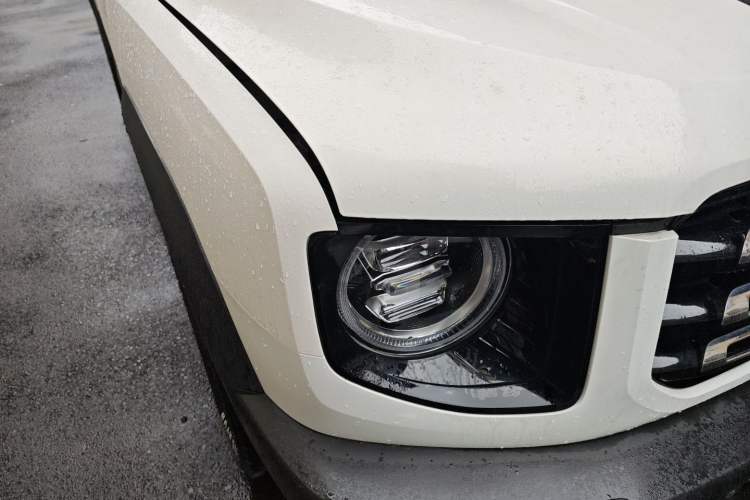 Used Haval DARGO 2021 1.5T DCT Two-Wheel Drive Border Collie Edition Right Front Headlight