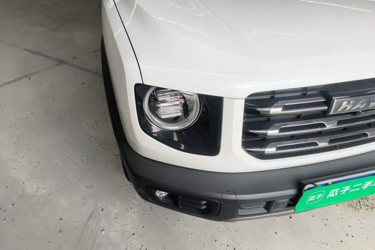 Used Haval DARGO 2021 1.5T DCT Two-Wheel Drive Border Collie Edition Right Front Headlight