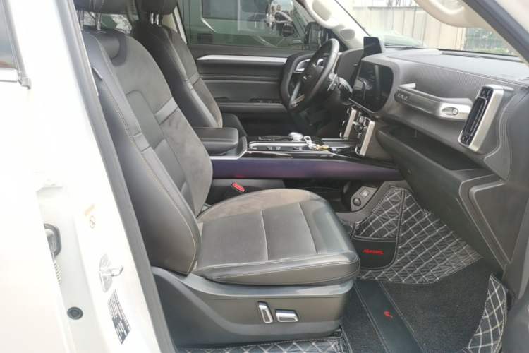 Used Haval DARGO 2021 Revised Version 2.0T DCT Four-Wheel Drive "Hao Tian Que" Edition Right Front Seat