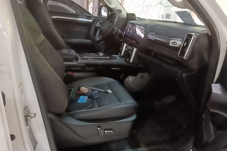 Used Haval DARGO 2021 2.0T DCT All-Wheel-Drive "Hao Tian Quan" Edition Right Front Seat